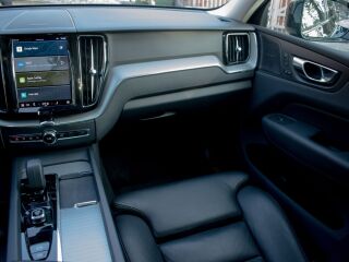 Volvo XC60 AWD DARK Long Range T8 Plus Intelli Safe PRO  2.0 T8 Recharge PHEV Long Range MY2023 335kW