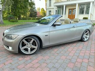 BMW 330 3.0 170kW