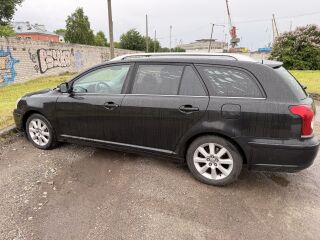 Toyota Avensis 2.0 93кВ
