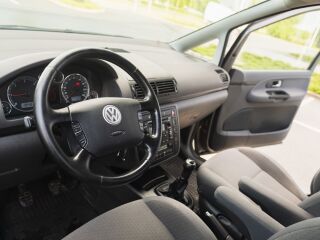 Volkswagen Sharan 2.0 103kW
