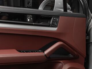 Porsche Cayenne Turbo e-hybrid 4.0 544kW
