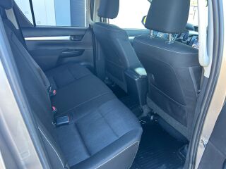 Toyota Hilux Legend Double Cab N1 2.4 110кВ