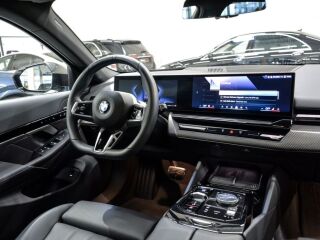 BMW 520 xDrive M-Sportpakett Touring MHEV SHADOWLINE 2.0 145kW