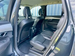 Volvo XC90 AWD Momentum PRO 7k my 2021 2.0 B5 NOVC-HEV 173kW