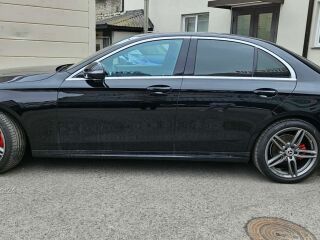 Mercedes-Benz E 220 AMG pakett 4 Matic 2.0 R4 143кВ