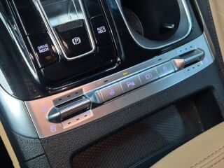 Kia Carnival Noblesse 2.2 CRDi 148kW