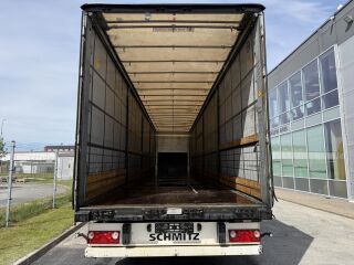 Schmitz Semitrailer Curtainsider Standard
