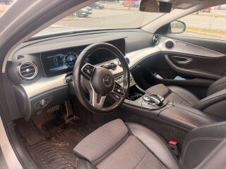 Mercedes-Benz E 200 1.6 118kW