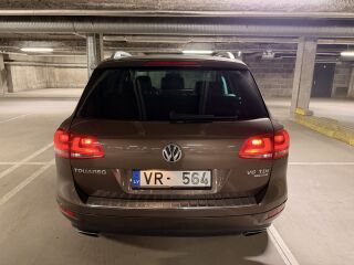 Volkswagen Touareg 3.0 V6 150кВ