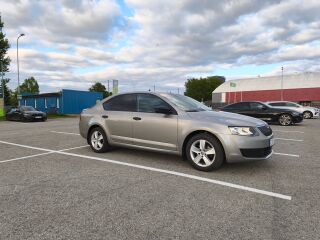 Skoda Octavia 1.2 63kW