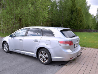 Toyota Avensis 2.0 93кВ