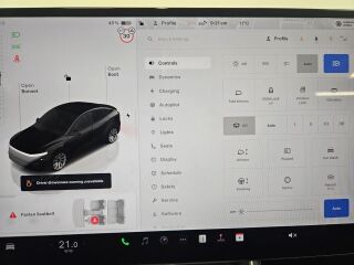 Tesla Model Y Long Range Dual Motor AWD Launch Series