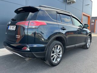 Toyota RAV4 Luxury Plus 2.5 114kW