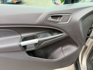 Ford Transit Connect  TITANIUM L2 LONG 1.5 88кВ