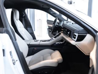 Porsche Taycan Turbo 500кВ