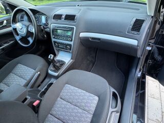 Skoda Octavia Combi Comfortline 4X4 1.6 TDI 77kW