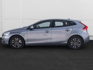 Volvo V40 Momentum Facelift 2.0 R4 D2 88kW