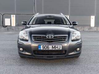 Toyota Avensis 2.2 110кВ