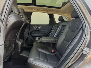 Volvo XC60 AWD Luxury Inscription FaceLift MY23 2.0 T6 Twin-Engine PLUG-IN-HYBRID LONG RANGE 293kW