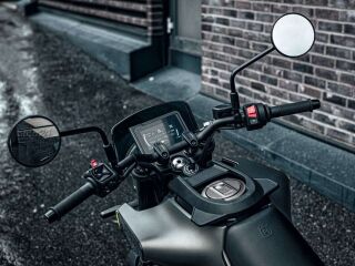 Husqvarna Svartpilen 125 1 silinder 4 takti 11kW