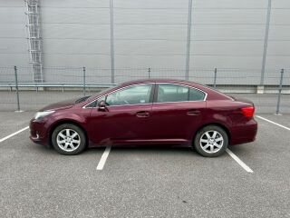 Toyota Avensis Linea Sol 1.8 108kW