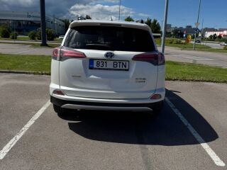 Toyota RAV4 2.5 R4 2.5 Hybrid R4 16V DOHC VVT-i 114kW
