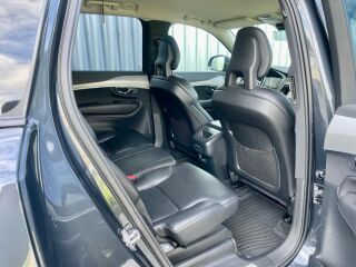 Volvo XC90 AWD Momentum PRO 7k my 2021 2.0 B5 NOVC-HEV 173kW