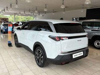 Peugeot 5008 Business 1.2 Hybrid 100кВ