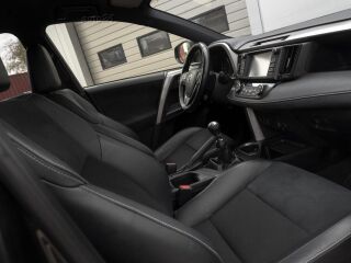 Toyota RAV4 2.0 105kW