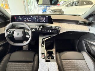 Peugeot 5008 Business 1.2 Hybrid 100кВ