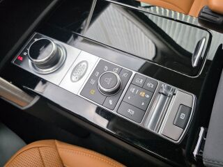 Land Rover Discovery 5 HSE TD6 Santorini Black 3.0 V6 TD6 190kW