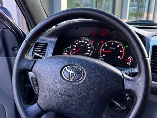 Toyota Land Cruiser Black 3.0 127kW
