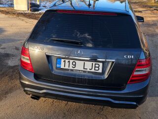 Mercedes-Benz C 220 2.1 125kW