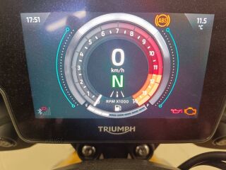 Triumph Speed Triple 1200 RS R3 132kW