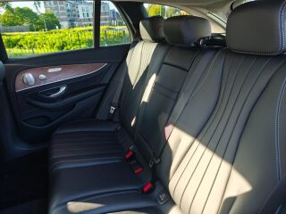 Mercedes-Benz E 400 3.5 V6 V6 twin turbo 245kW