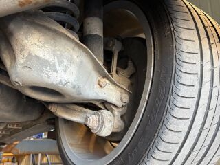 BMW 840 4.0 V8 M60B40 210кВ