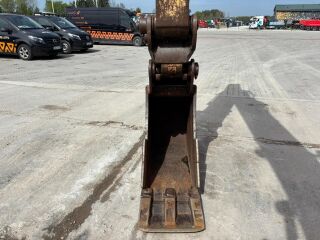 JCB JS130 LC + T4F 444 TA4-81E E1C 81kW