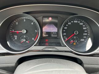 Volkswagen Passat Facelift 2.0 tdi 110kW
