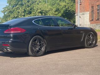Porsche Panamera 4S Facelift Porsche Factory Warranty 3.0 309kW