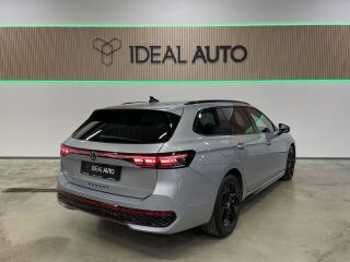 Volkswagen Passat Variant 4Motion R-Line Black Style 142kW