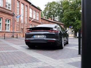 Porsche Panamera GTS 4.0 V8 338kW