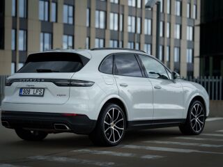 Porsche Cayenne E-HYBRID 3.0 250кВ