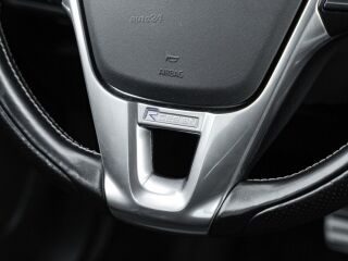 Volvo V40 R-Design 2.0 110kW