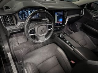 Volvo V60 Momentum B4 KERS 2.0 145kW