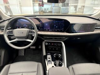 Audi Q5 SUV TDI quattro 2.0 TDI 150kW