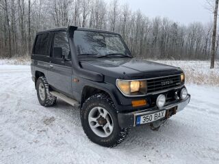 Toyota Land Cruiser 70 2.4 66kW