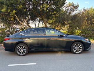 Lexus ES 300h +LPG 2.5 131kW