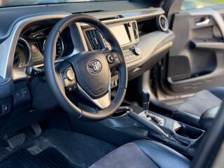 Toyota RAV4 Style Facelift Edition 2.5 114kW