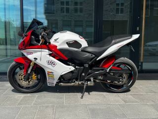 Honda CBR 600 F R4 75kW