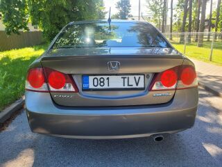 Honda Civic Elegance Hybrid 1.3 70kW